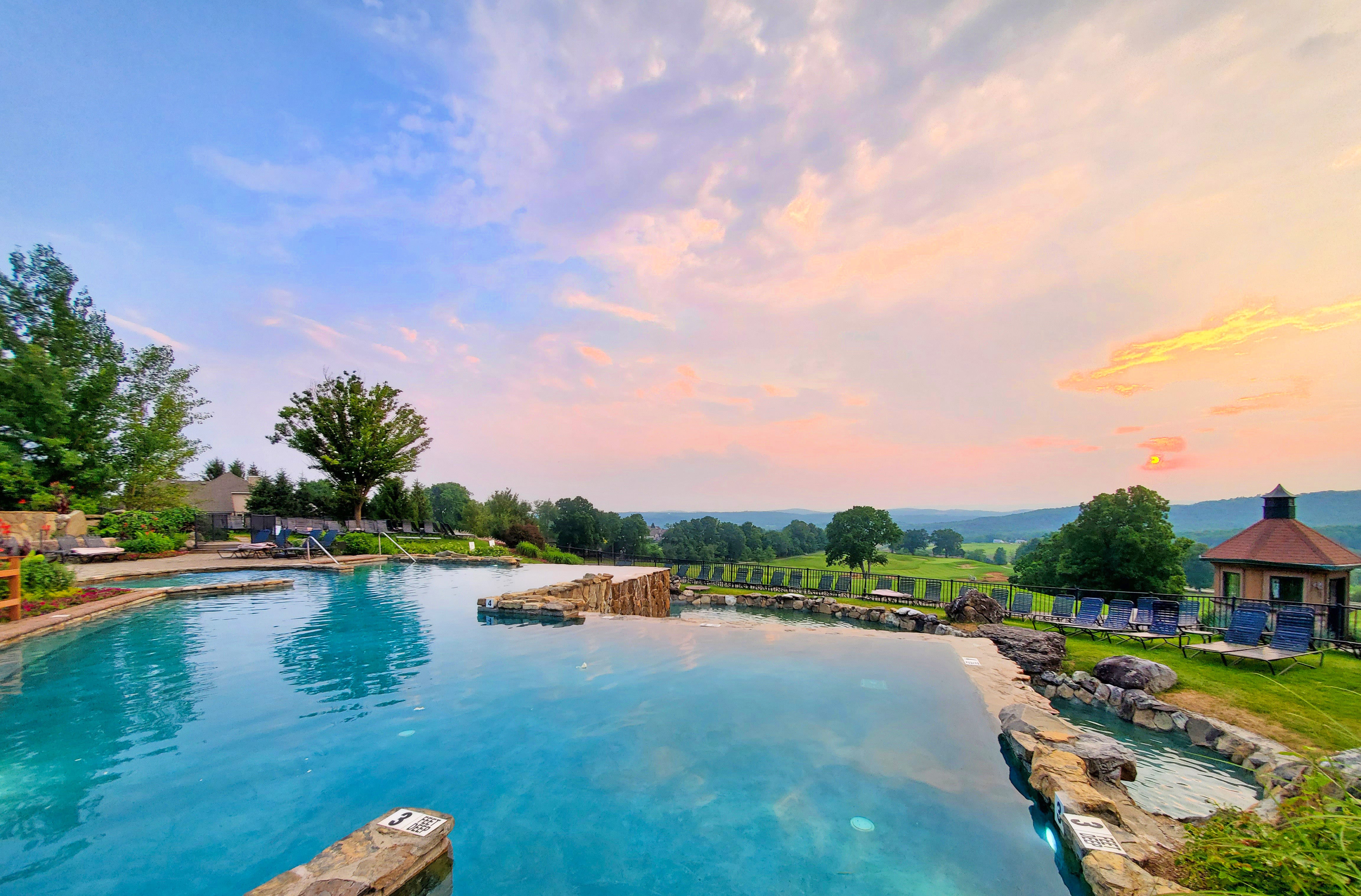 Vista 180 pool sunset