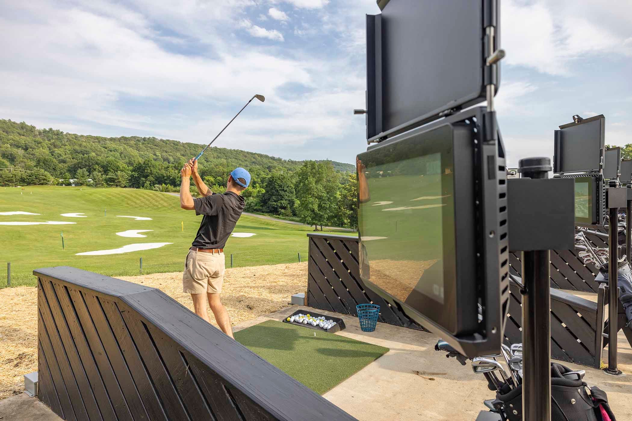 Black Bear trackman range.