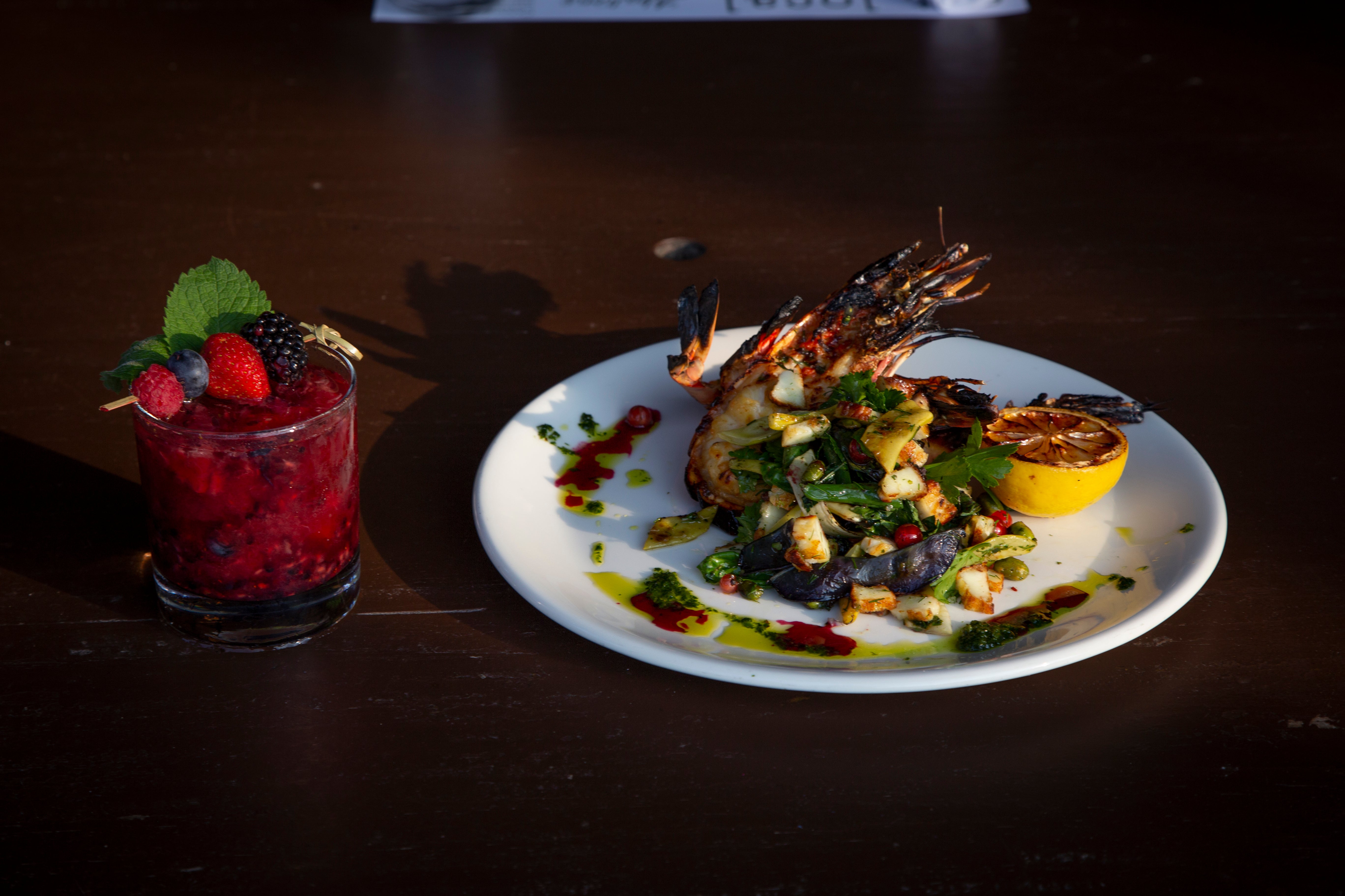 Food paired with fruit cocktail.