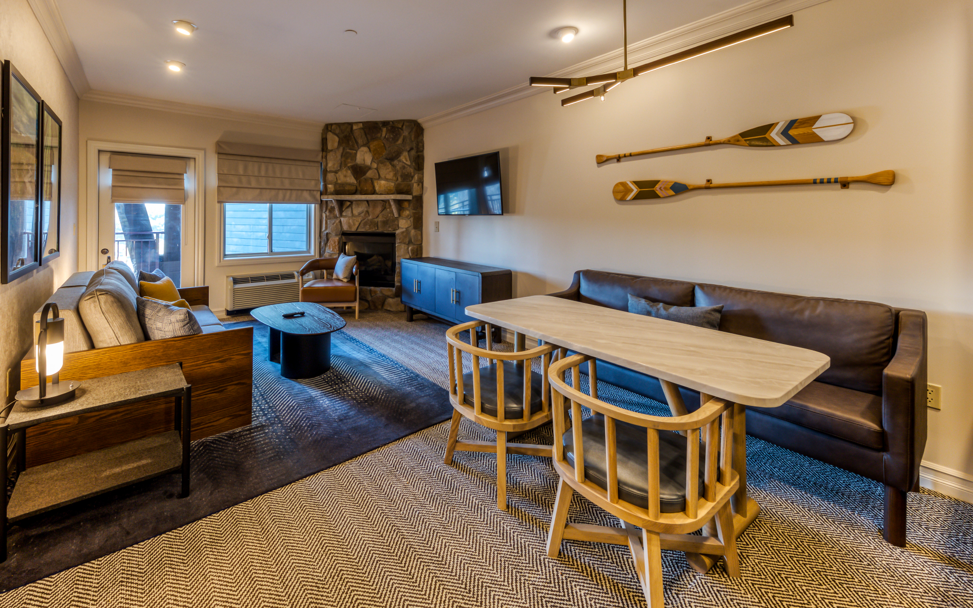 Living area in 1 bedroom hotel suite