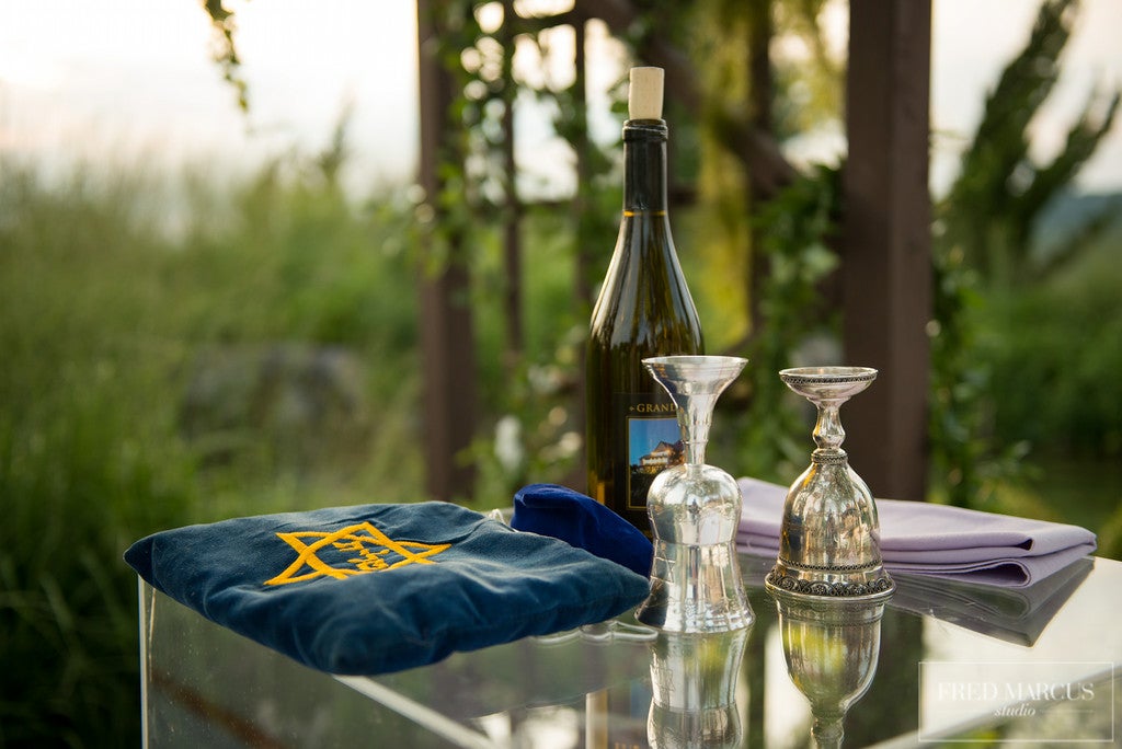 Jewish wedding tradition