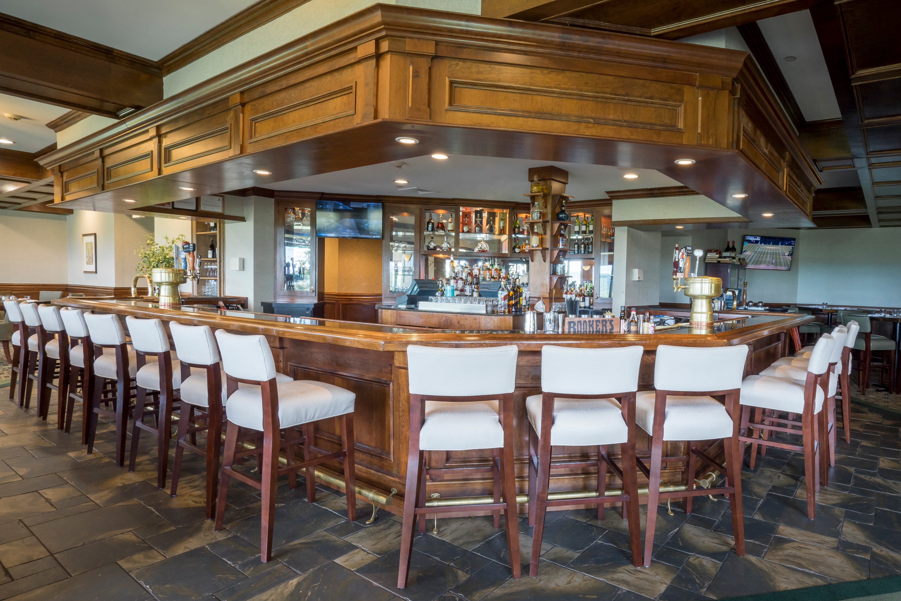 The Bar at Crystal Tavern