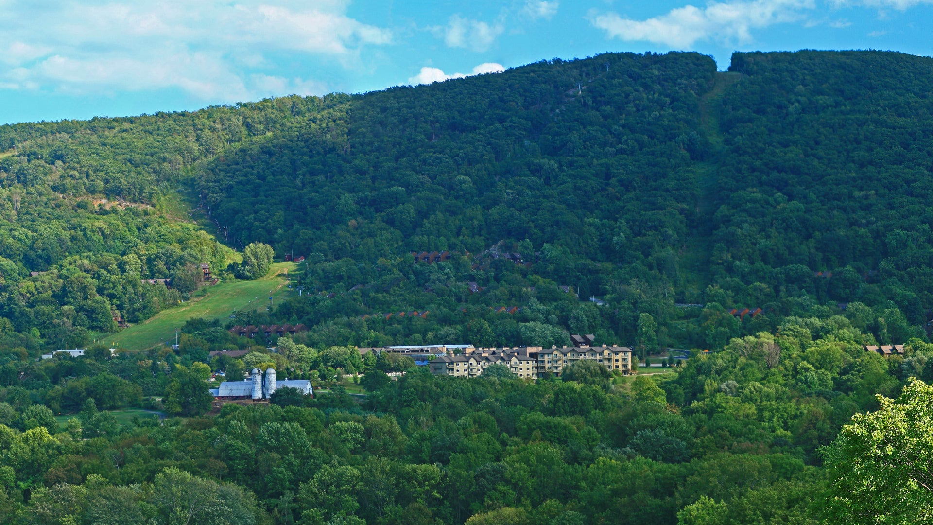 Mountain view behind Minerals Hotel