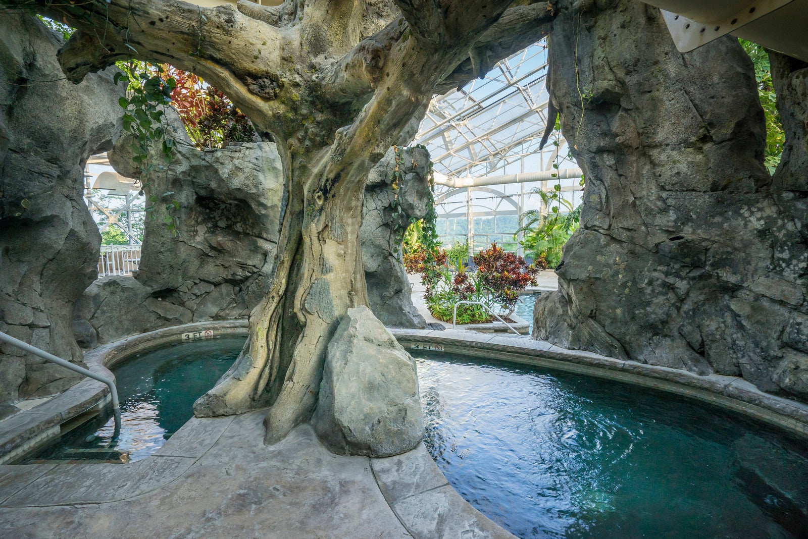 Hot tub at Biosphere pool complex.