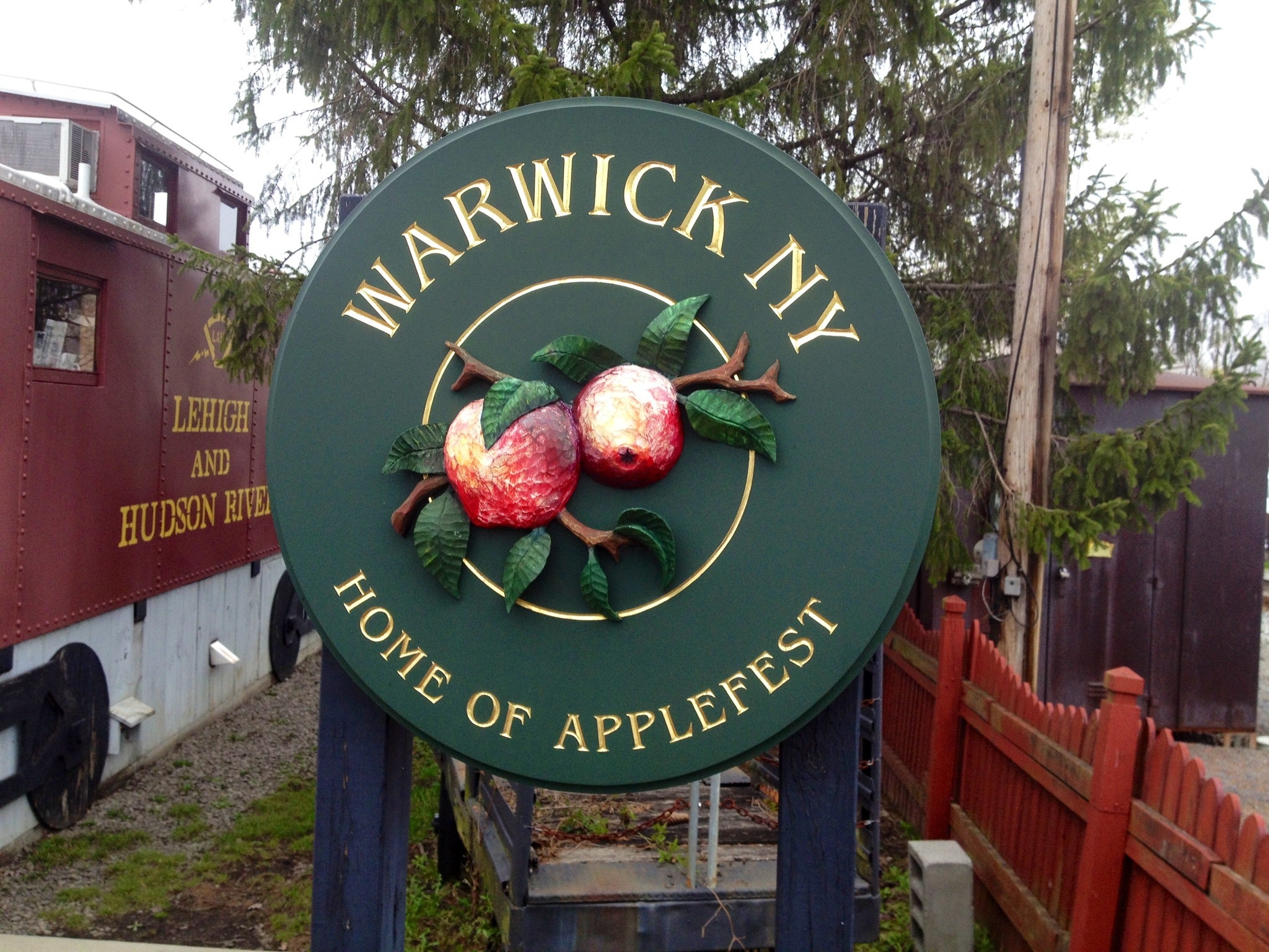 Warwick Applefest Sign