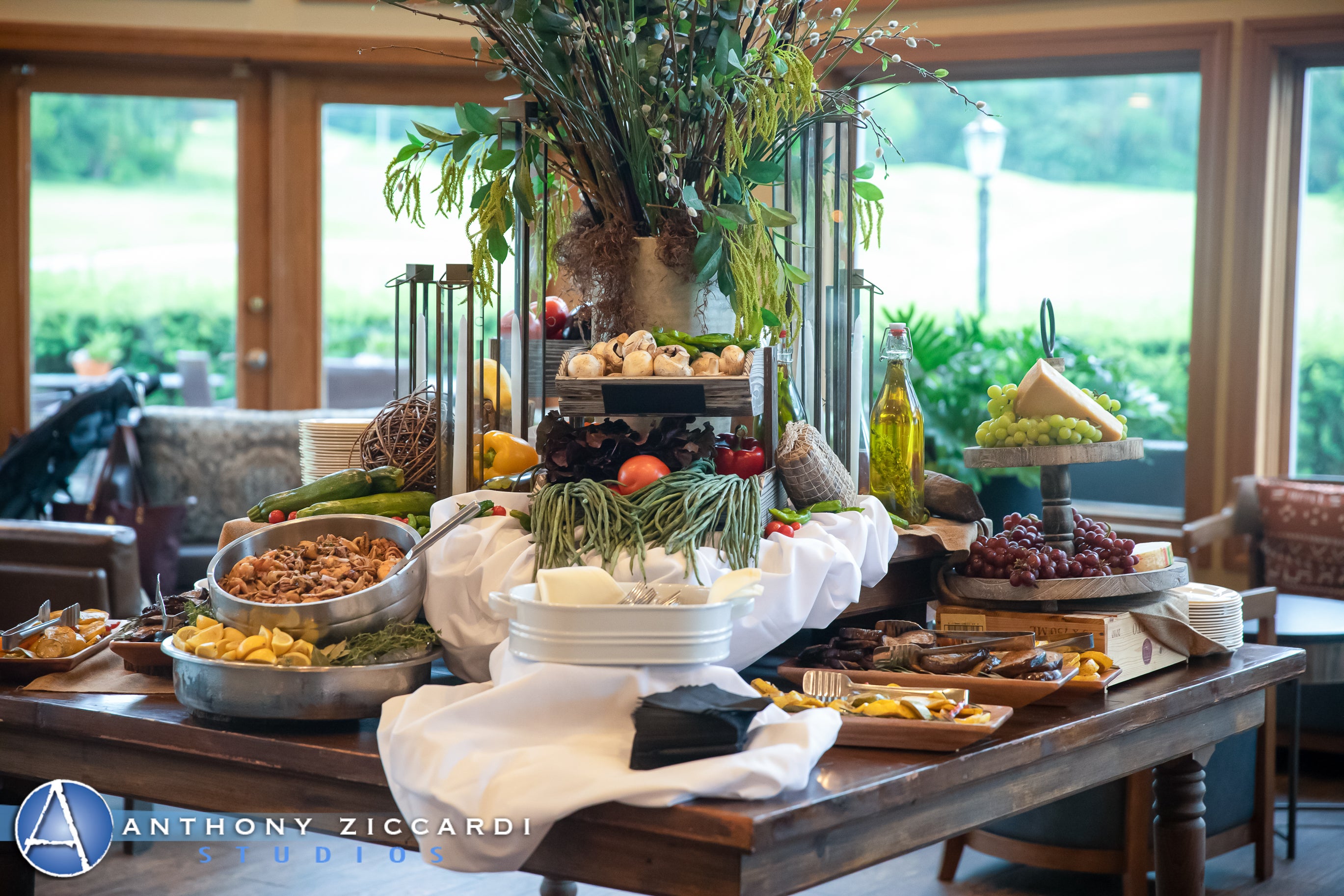 Wedding cocktail hour at Black Bear Golf Club