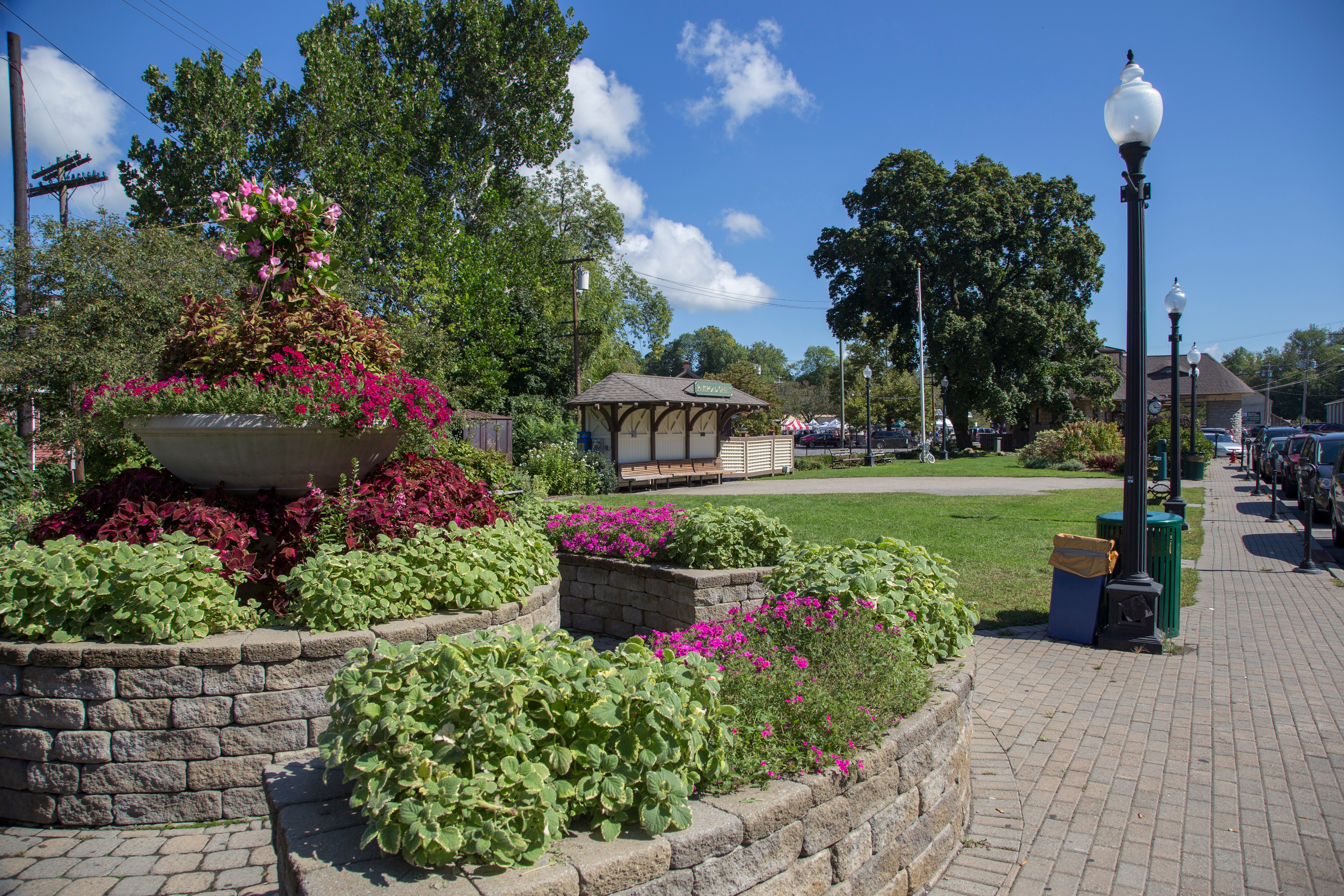 Park in downtown Warwick