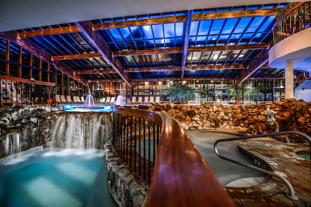 Overview of indoor pools at Minerals Hotel