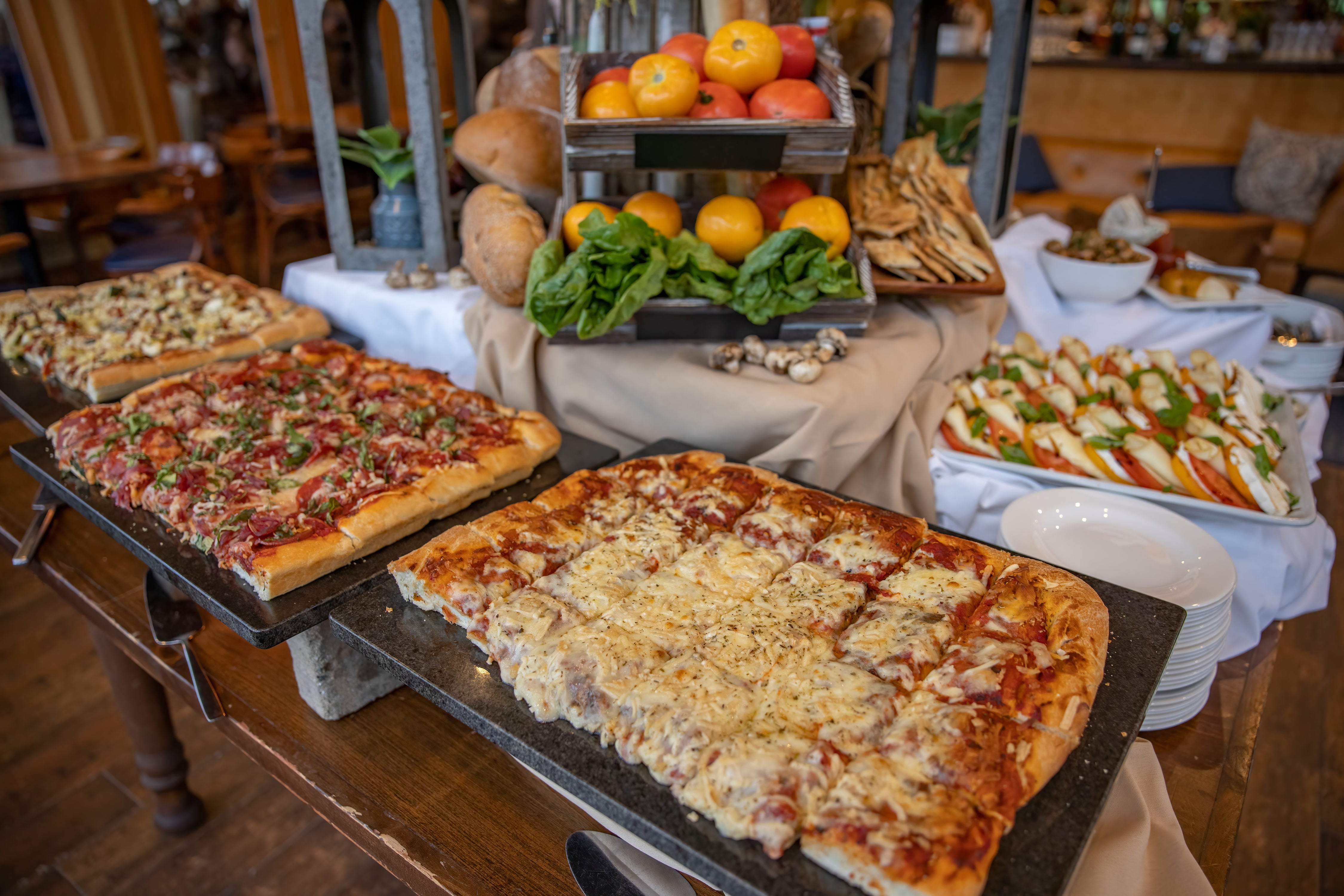 Pizza station buffet at cocktail hour