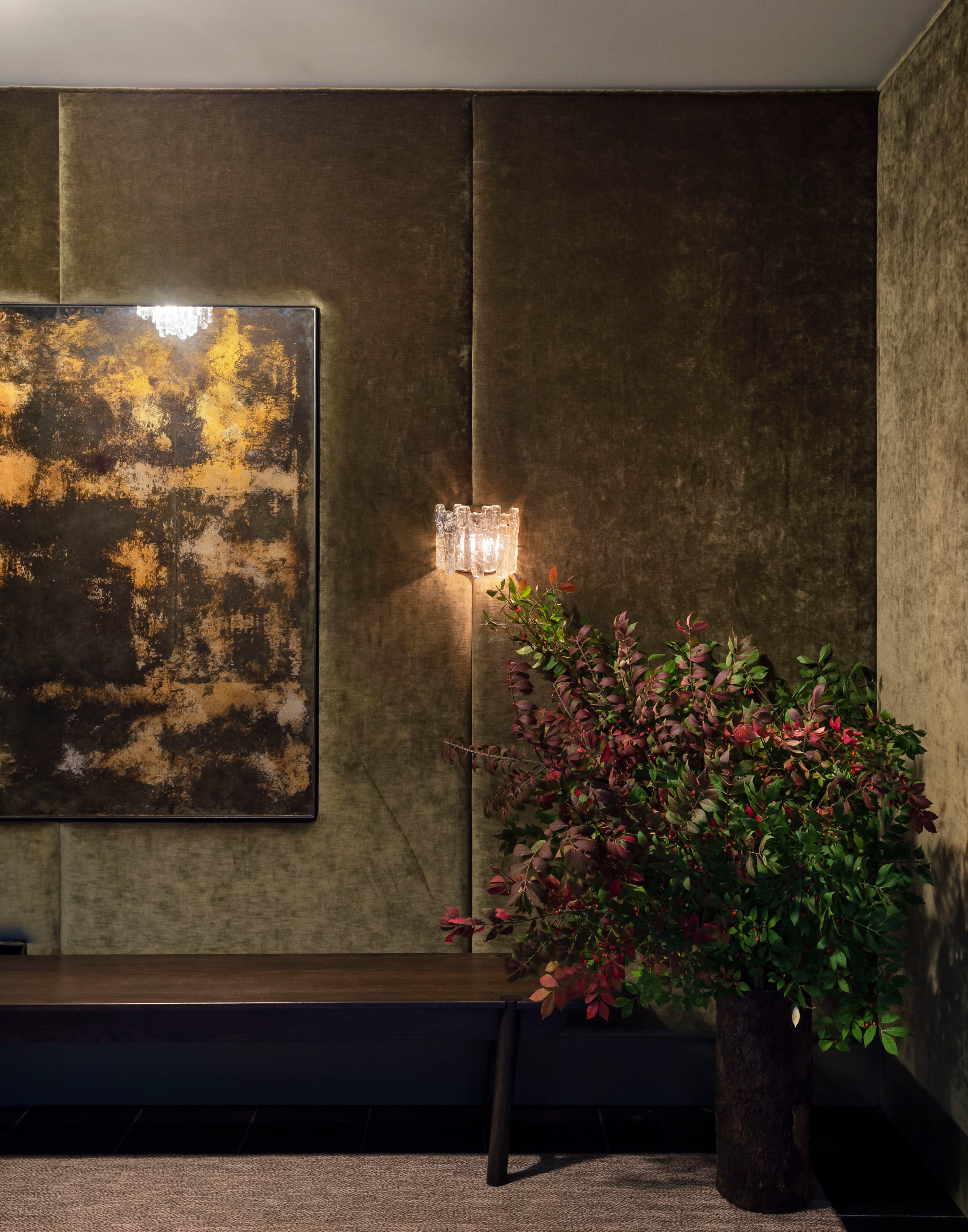 Latour Entrance Detail