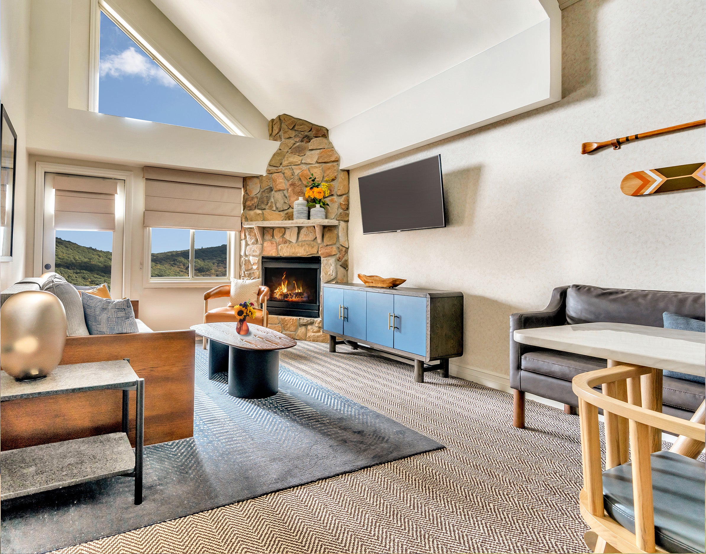 Living room area in hotel suite at Grand Cascades Lodge