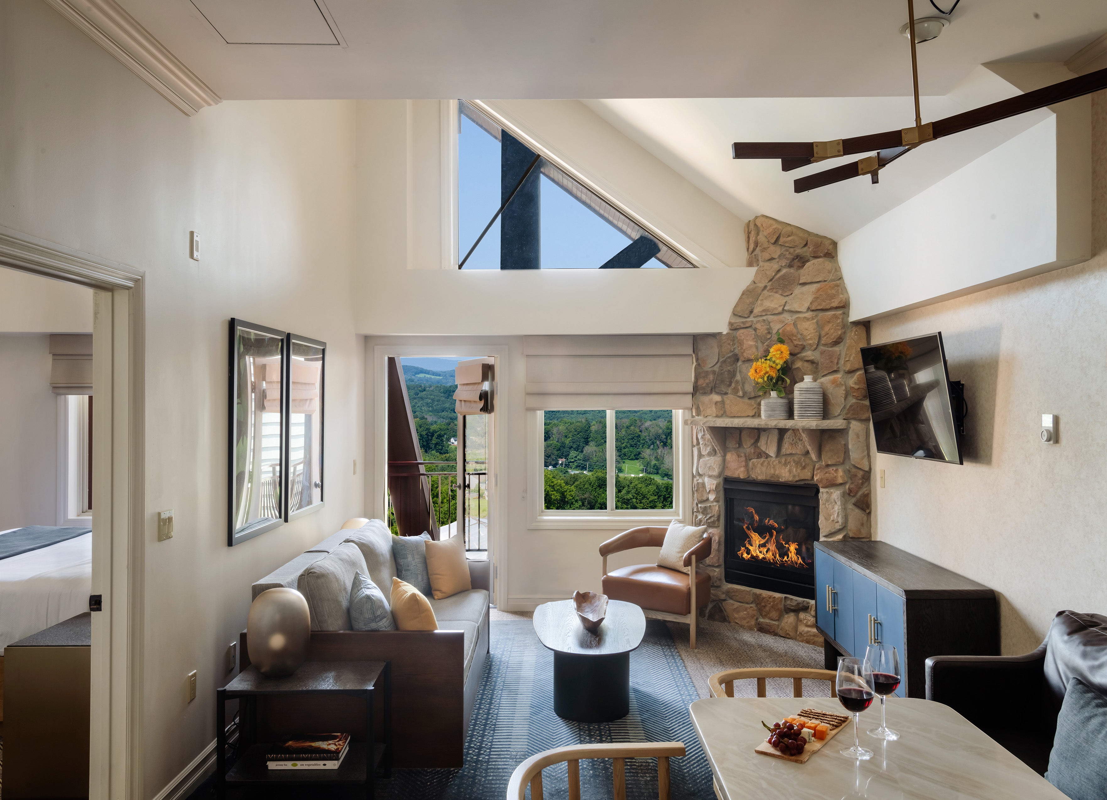 1 bedroom suite with fireplace