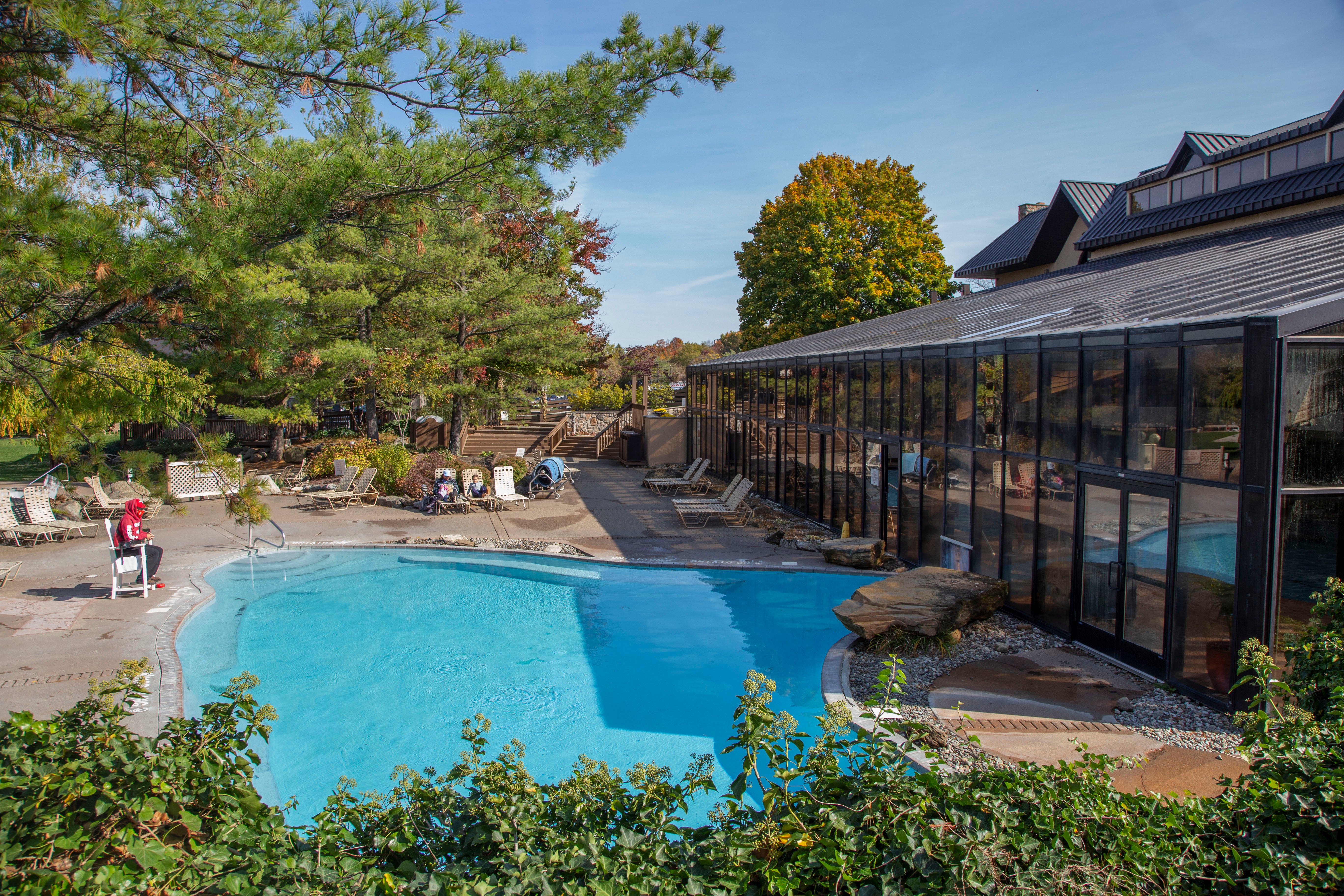 Minerals Hotel indoor/outdoor pool.