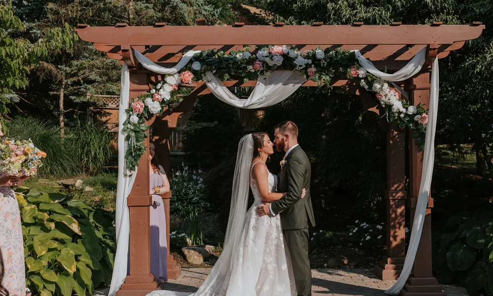 Minerals Wedding Garden: Ceremony 