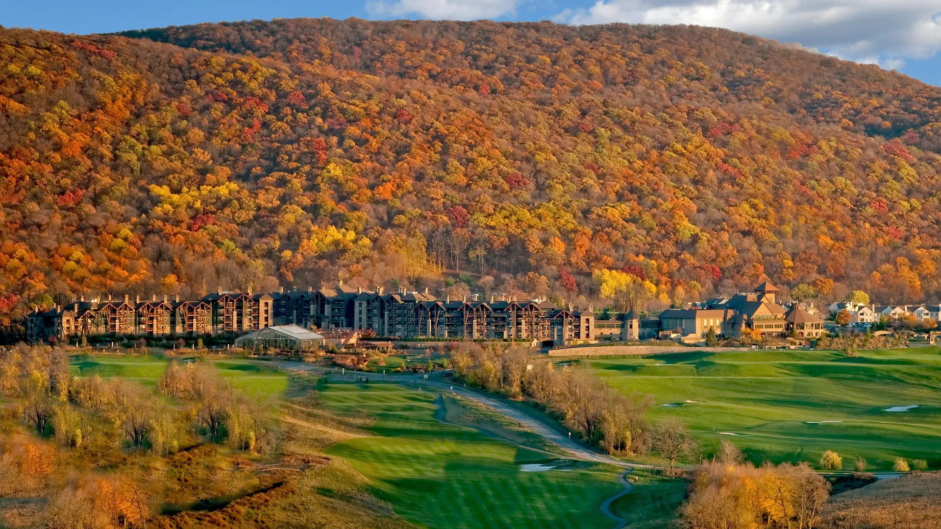 Fall mountains at Grand Cascades Lodge