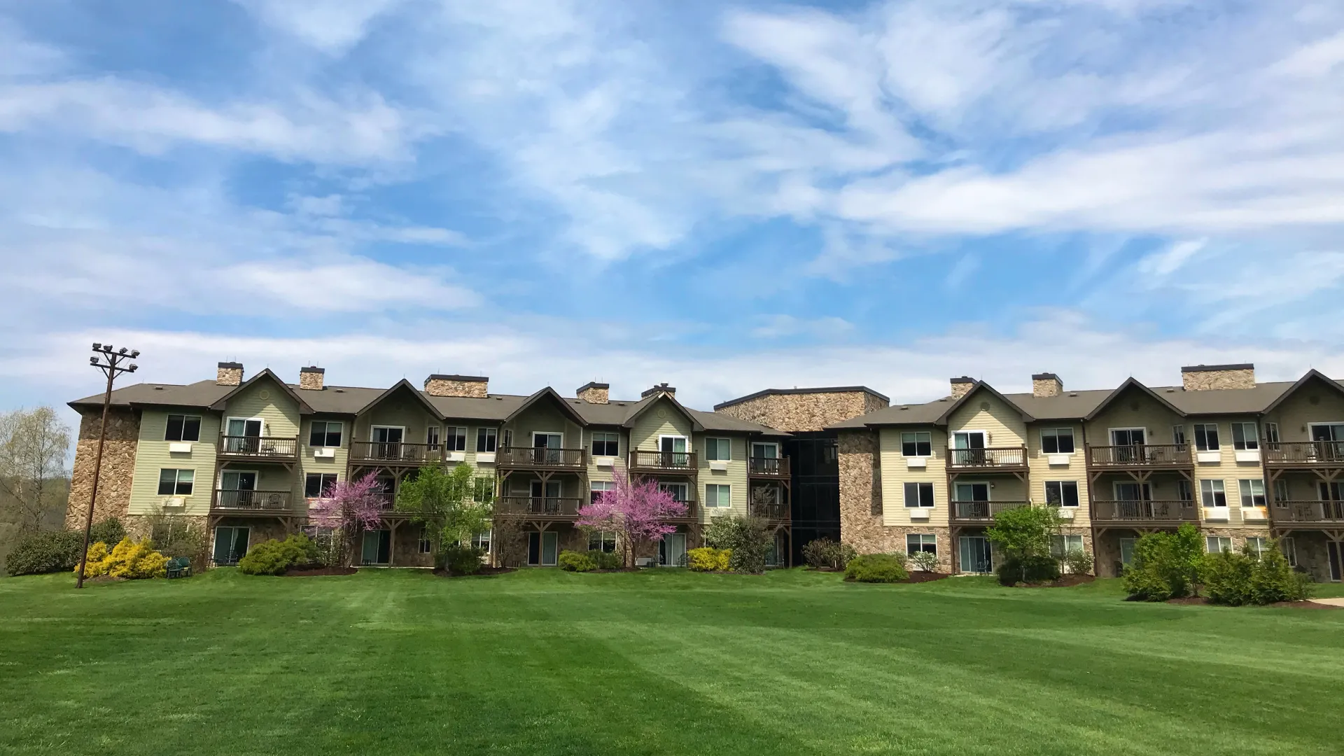 Great Lawn at Minerals Hotel.