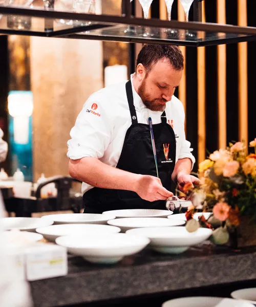 Matt Laurich prepping food.