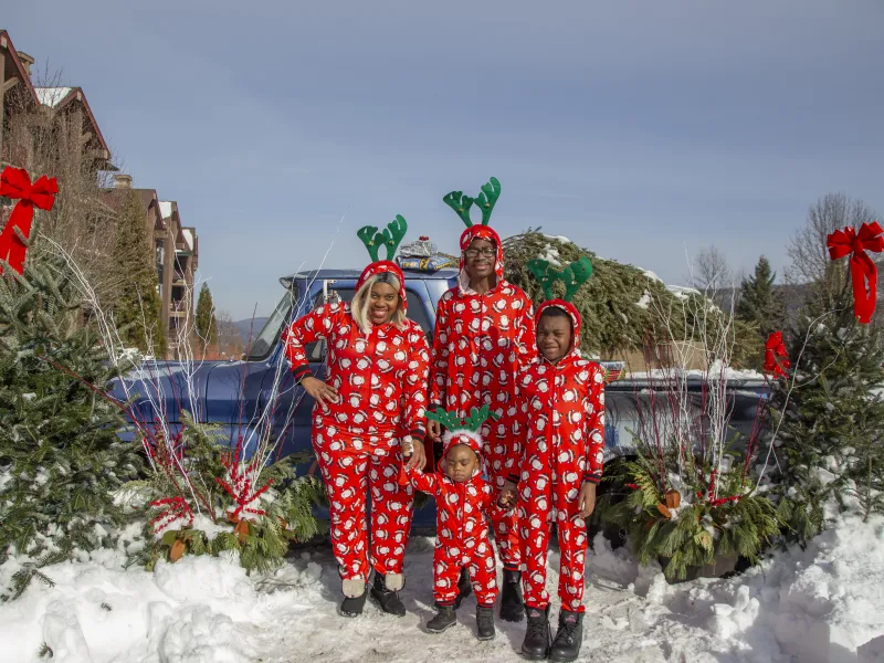 Family holiday photo. 