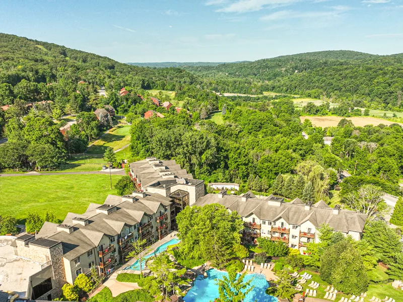 Minerals Hotel drone photo.